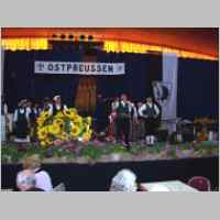 902-1021 Regionaltreffen 2005 Schwerin. Volkstanz- und Trachtengruppe aus Thueringen mit ihrem Ostpreussenprogramm..jpg
